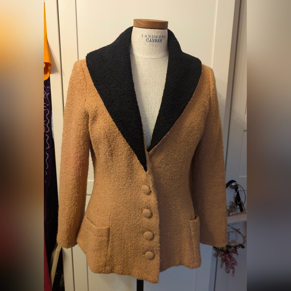 Betsey Johnson Tan Blazer with Black Collar
